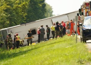 Wayne Father Stops Daughter From Leaving; Man Pulls Knife, Police Say