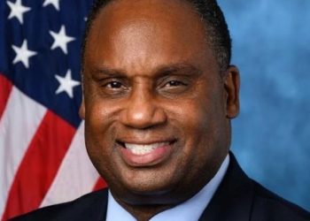 Hundreds of Illinois Police Departments Use Camera Company Accused of Violating State Law