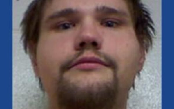 Wayne Father Stops Daughter From Leaving; Man Pulls Knife, Police Say